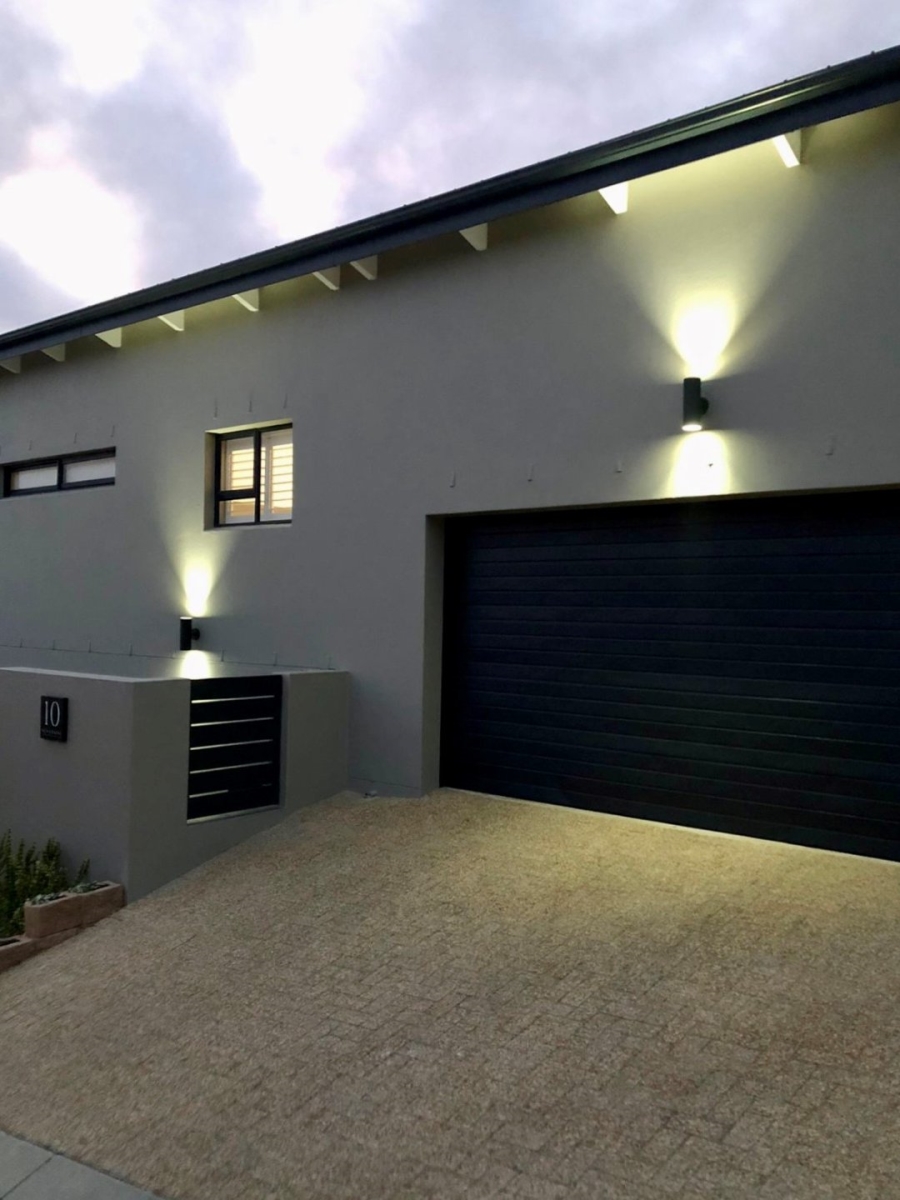 4 Bedroom Property for Sale in Fairhaven Country Estate Western Cape